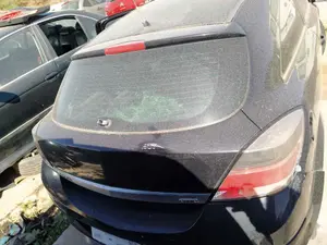 OPEL ASTRA H GTC foto 5