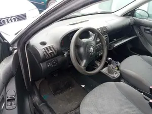 SEAT LEON (1M1) foto 3
