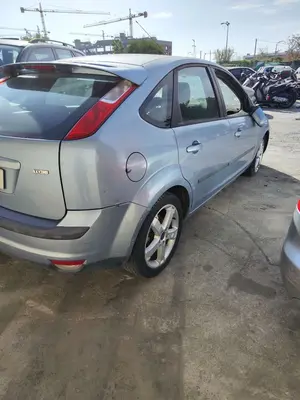 FORD FOCUS BERLINA (CAP) foto 2
