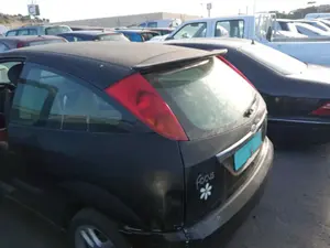 FORD FOCUS BERLINA (CAK) foto 3