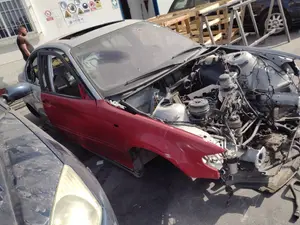 BMW SERIE 3 BERLINA (E46) foto 4