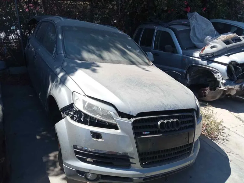 AUDI Q7 (4L)