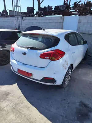 KIA CEED (JD) foto 12