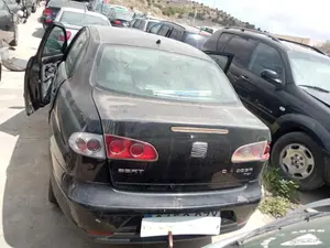 SEAT CORDOBA BERLINA (6L2) foto 6