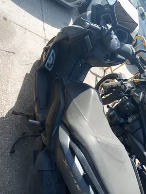 YAMAHA X-MAX 125 foto 3