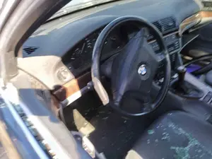 BMW SERIE 5 BERLINA (E39) foto 3