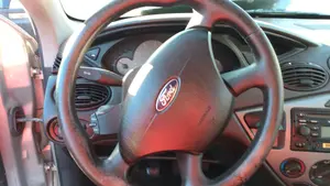 FORD FOCUS BERLINA (CAK) foto 27