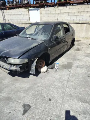 SEAT LEON (1M1) foto 3
