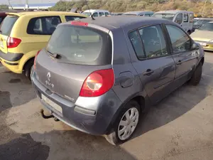 RENAULT CLIO III foto 3