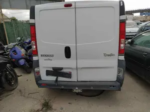 RENAULT TRAFIC II FURGÓN foto 4
