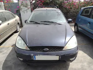 FORD FOCUS BERLINA (CAK) foto 1
