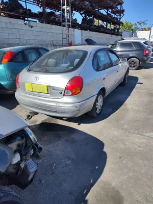 TOYOTA COROLLA (E11) foto 4