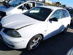 SEAT IBIZA (6L1) foto 4