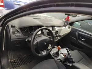 RENAULT LAGUNA III BERLINA foto 5