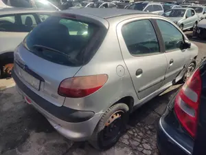 PEUGEOT 206 foto 6